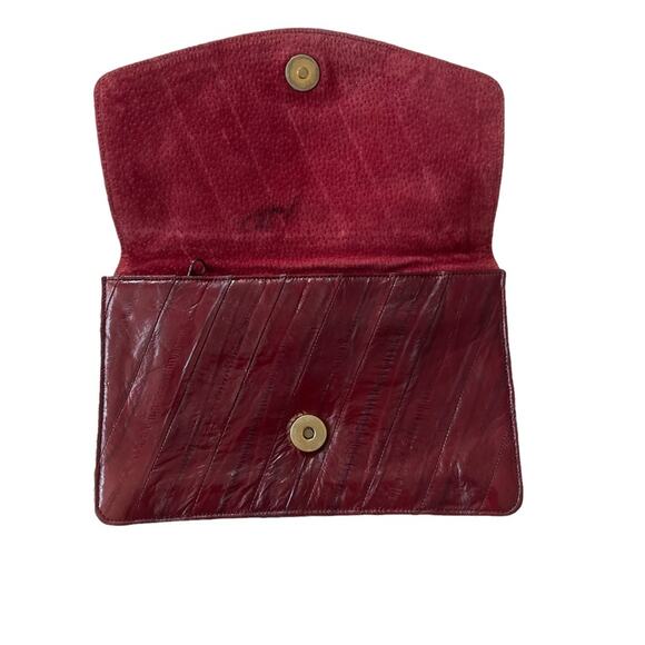 Vintage 1970s Eel Skin Clutch Bag Foldover Deep Red GUC - Picture 13 of 15